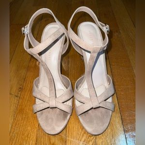 Kelly & Katie Talissa Taupe Heel - Size 9